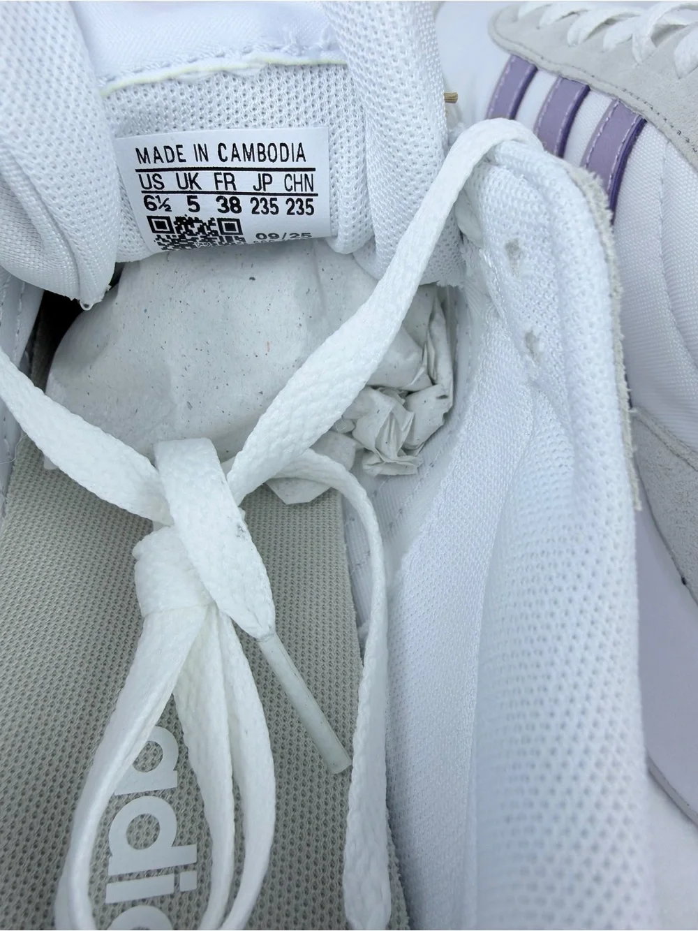 NWT Adidas Run 60s 2.0 Women’s Sneakers – White & Metallic Purple – Size 6.5